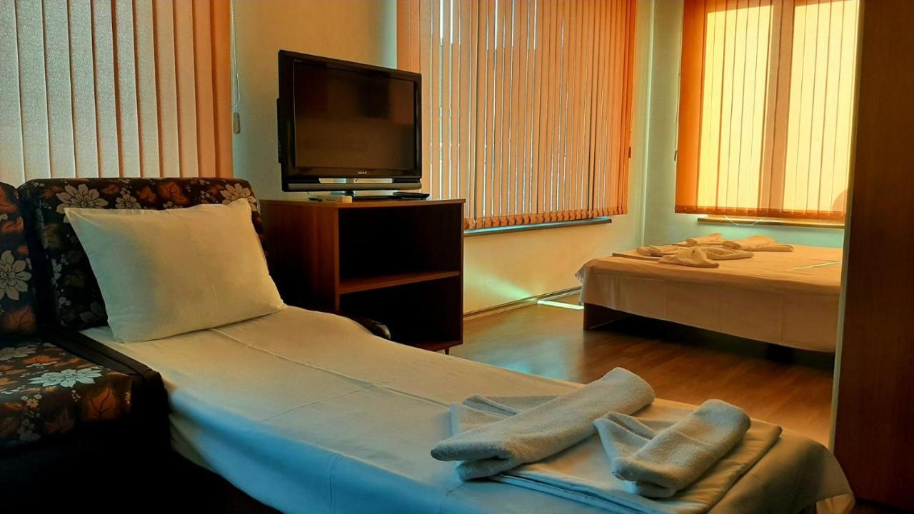 Adri Guest House Nesebar Ngoại thất bức ảnh